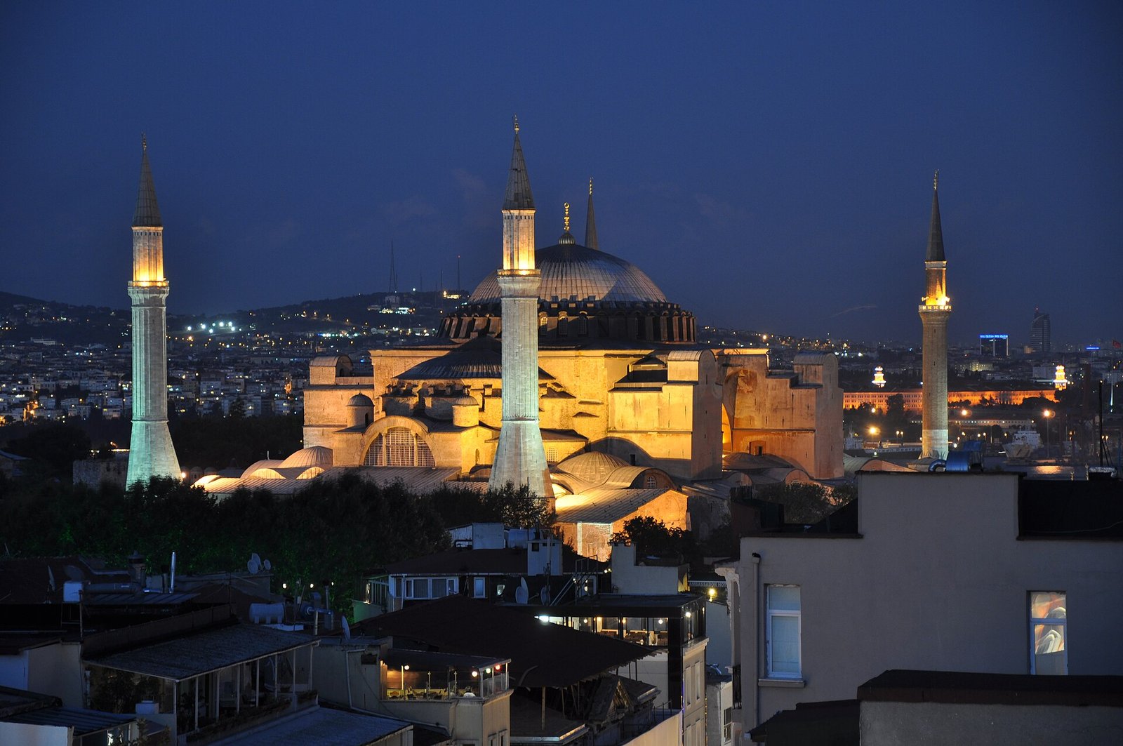 Istanbul Travel Guide 2026: Everything You Need to Know Before You Go