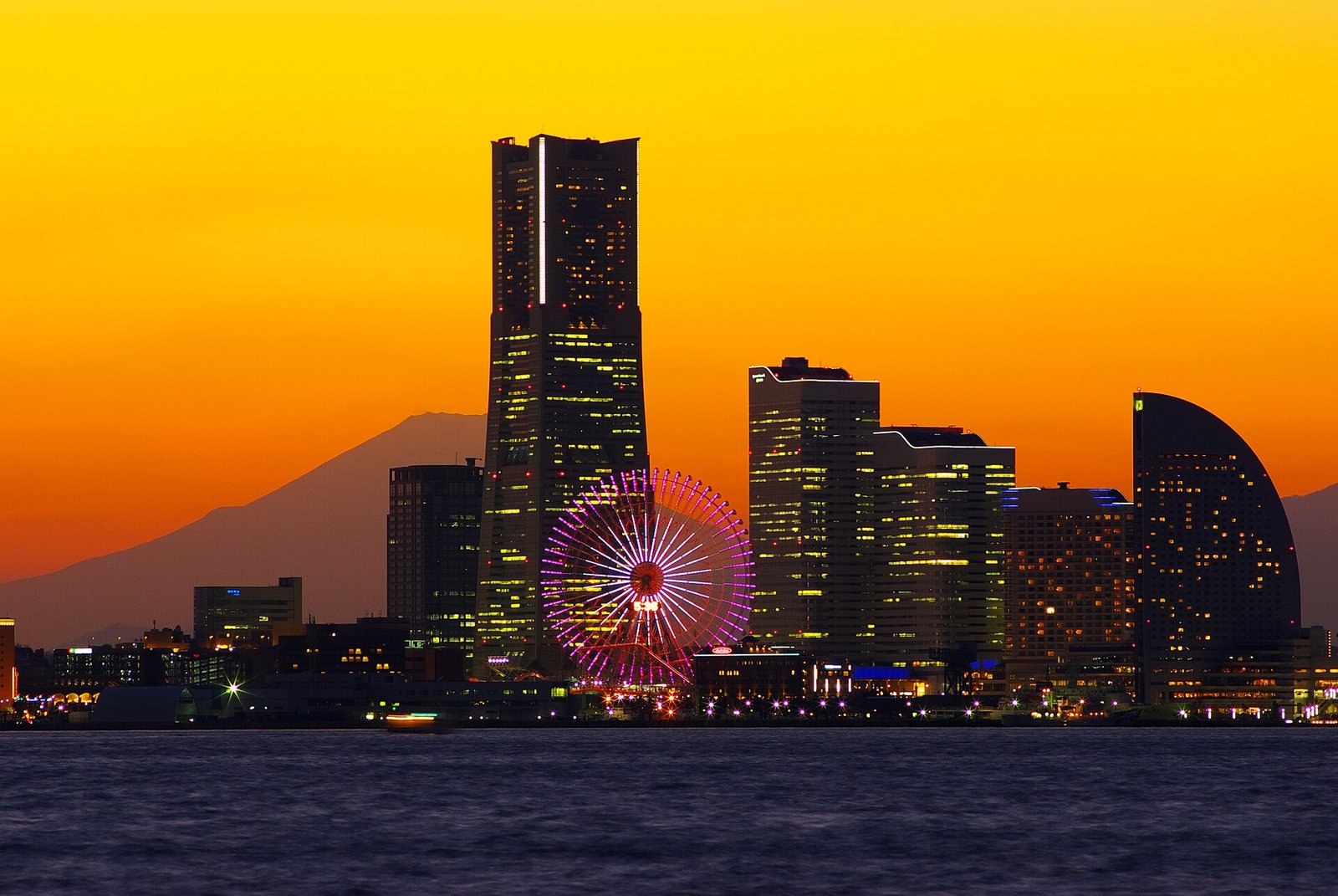 2 Days in Yokohama: A 2026 Itinerary Built Around the Closing Days