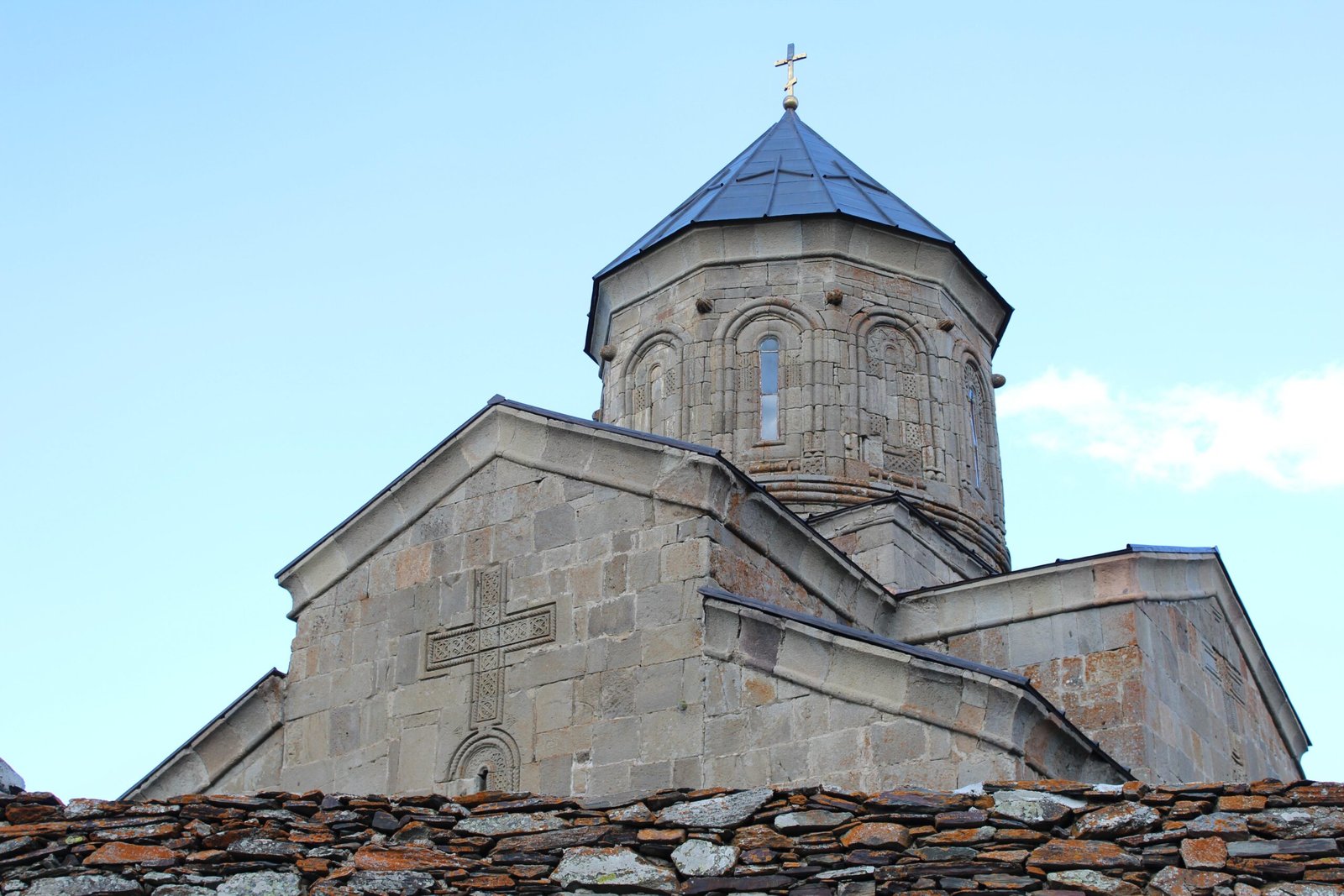 Kazbegi Guide 2026: Stepantsminda, Gergeti Church and the Military Highway