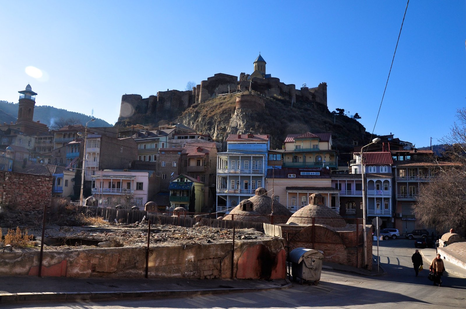 Abanotubani sulfur bath district with Narikala Fortress above, Tbilisi